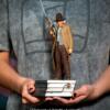Regreso al Futuro III Estatua 1/10 Art Scale Doc Brown 32 cm - Imagen 3