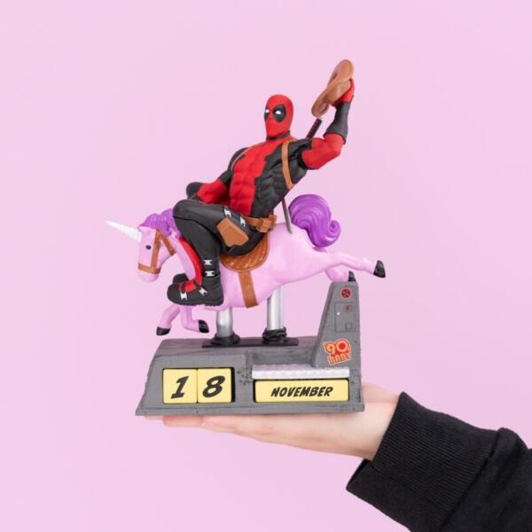Calendario Perpetuo 3D Deadpool Marvel - Imagen 4